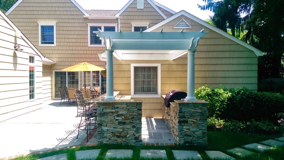 Outdoor Kitchen by Salvatore Imbriano Landscaping Inc. - Photo 3