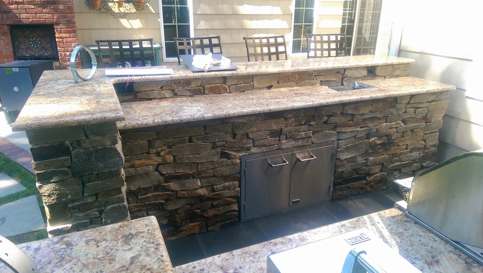 Outdoor Kitchen by Salvatore Imbriano Landscaping Inc. - Photo 6