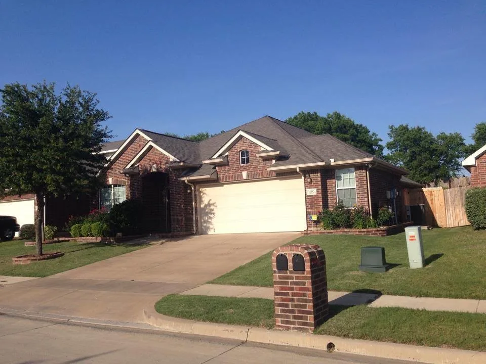 Ahlers Roofing And Construction LLC - Photo 3