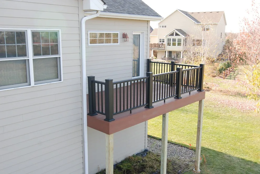 Aluminum Railing with Azek Decking by Two Teacher Construction - Photo 7