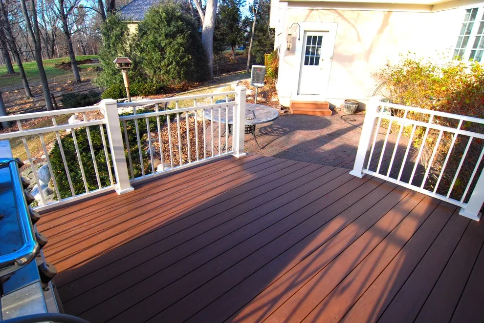 Aluminum Railing with Azek Decking by Two Teacher Construction - Photo 11
