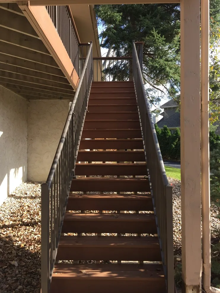 Aluminum Railing with Azek Decking by Two Teacher Construction - Photo 3