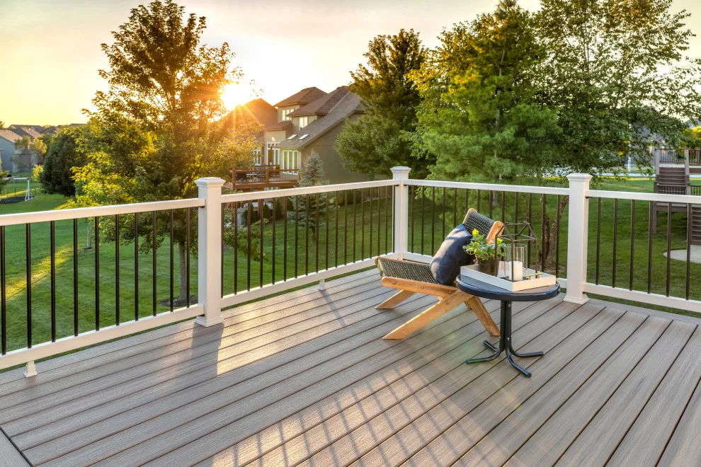 Kansas City, MO Backyard Deck Inspiration by Trex Company INC - Photo 3