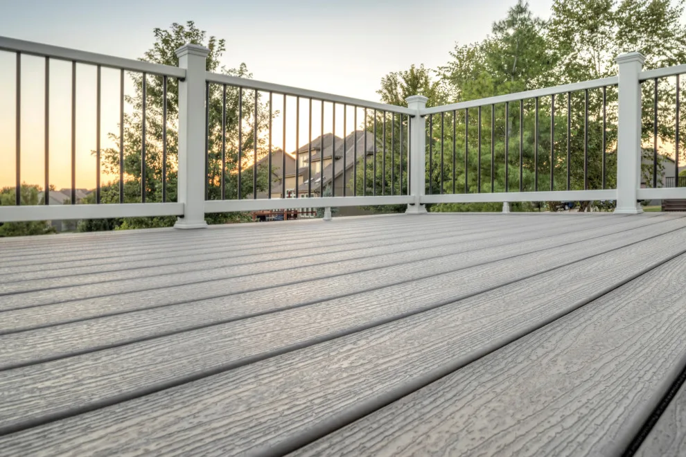 Kansas City, MO Backyard Deck Inspiration by Trex Company INC - Photo 5
