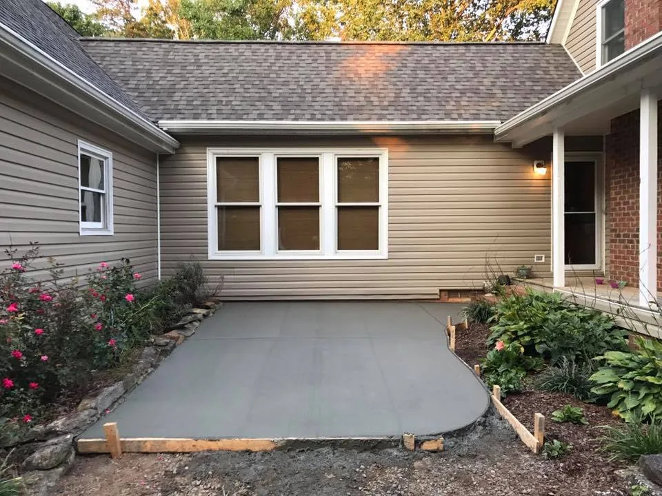 Patios Made of Concrete by Wray's Concrete Finishing - Photo 14