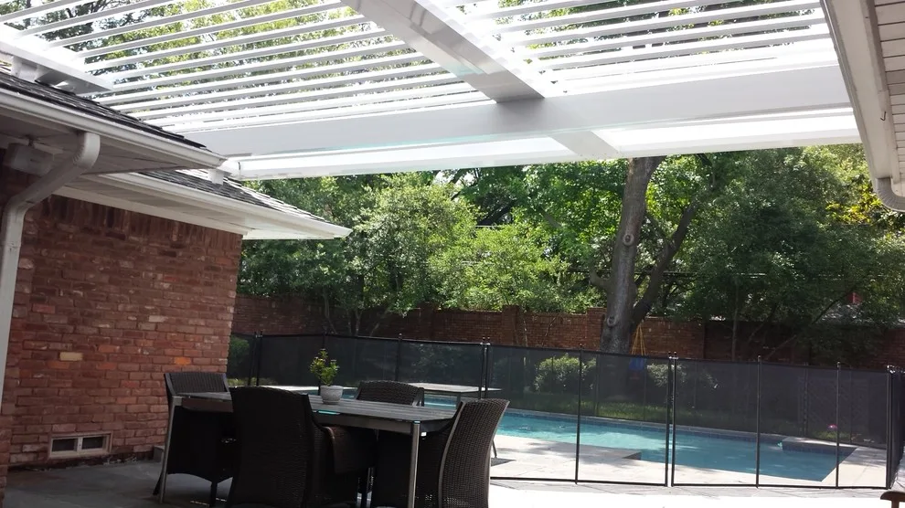 Postless Courtyards by Equinox Louvered Roof - Photo 12
