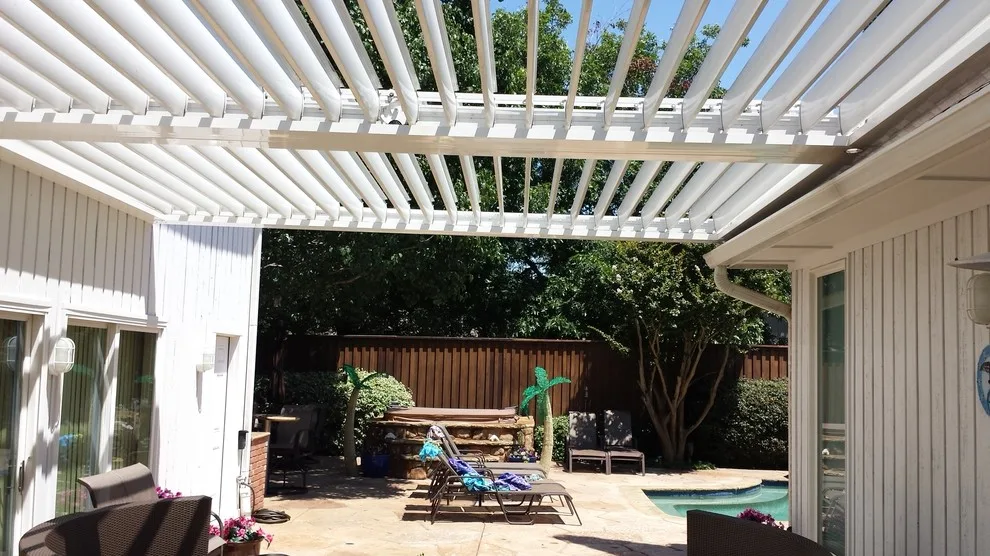 Postless Courtyards by Equinox Louvered Roof - Photo 3