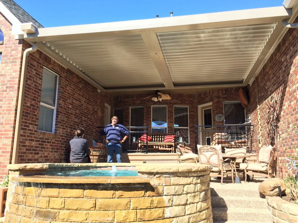 Postless Courtyards by Equinox Louvered Roof - Photo 9