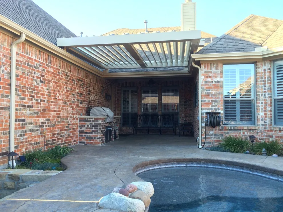 Equinox Louvered Roof - Photo 5