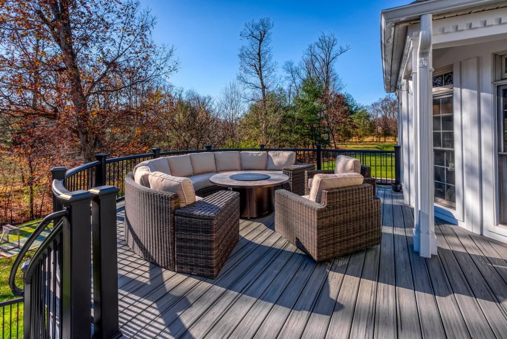 Curved Platform Initiative by Deckscapes Of VA, LLC - Photo 10