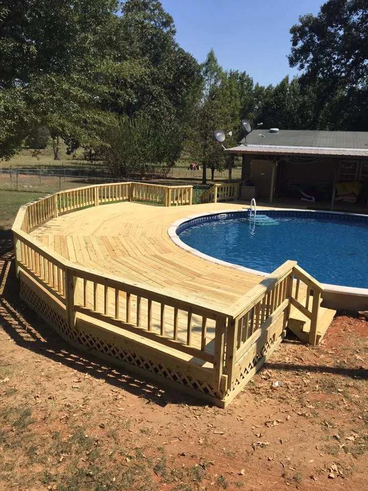 Longview Decks - Photo 4