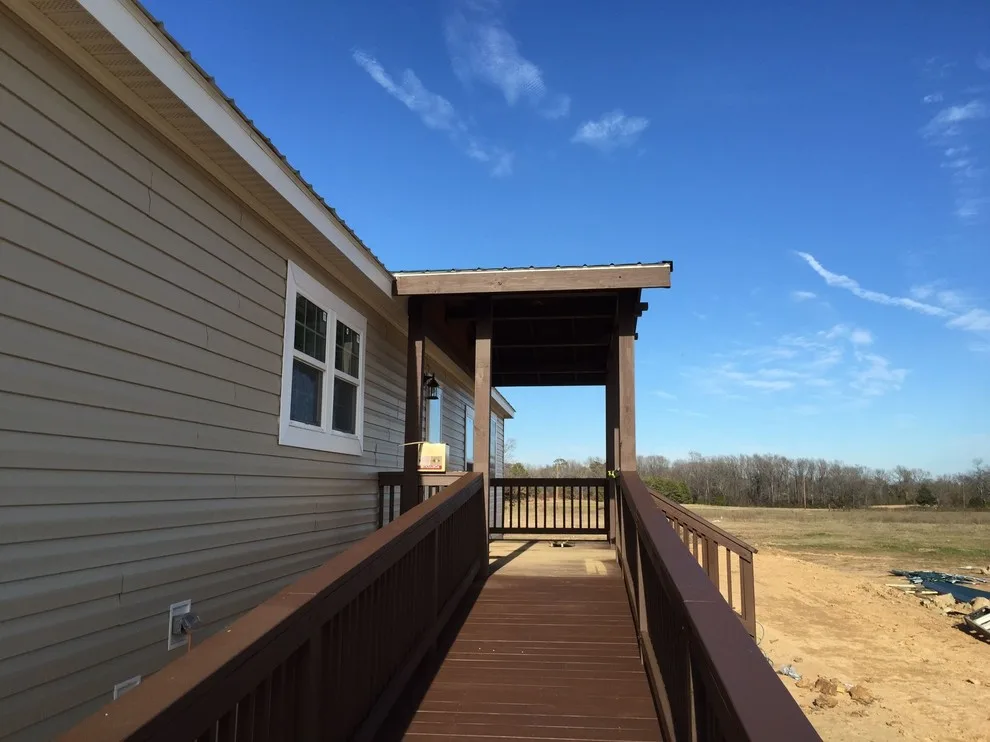 Longview Decks - Photo 6