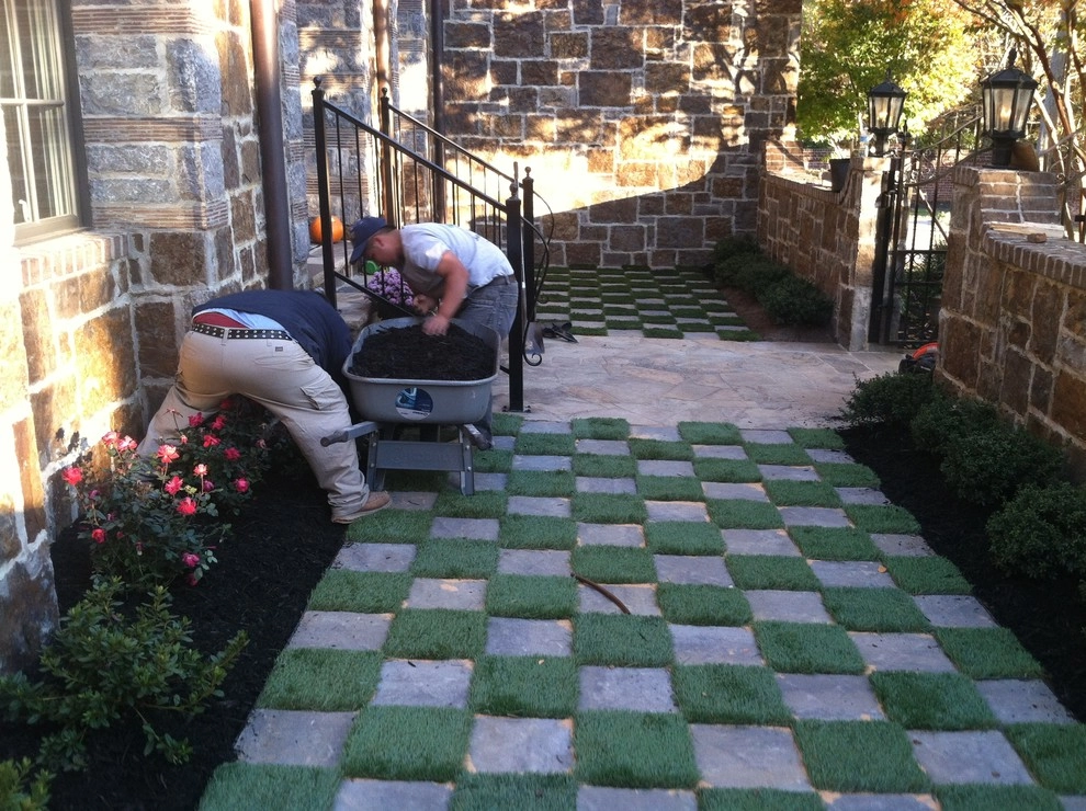 Charlotte Checkerboard Courtyard by SecureTurf - Charlotte Landscaping Experts - Photo 4