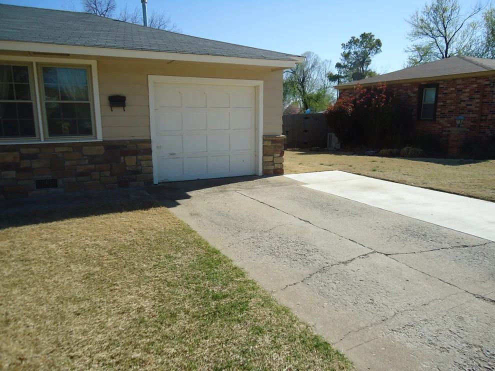 DAVIS GARAGE STRUCTURE by Phoenix Builders Of Tulsa LLC - Photo 9