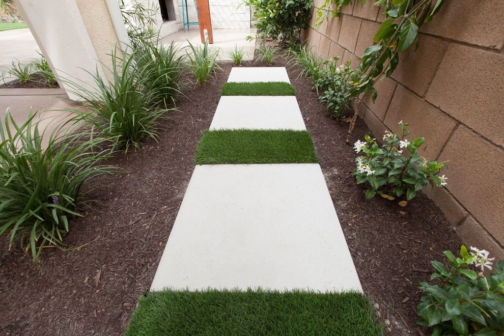 Huntington Beach Residence by Seed Landcare - Photo 5