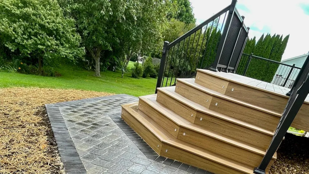 Portfolio Deck by 24/7 Deck Builders - Photo 10