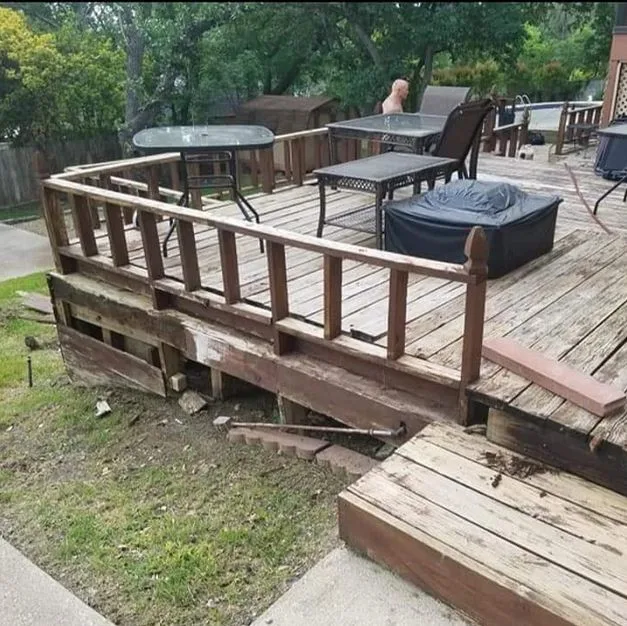 TB Deck & Fence Repair And Powerwashing - Photo 13
