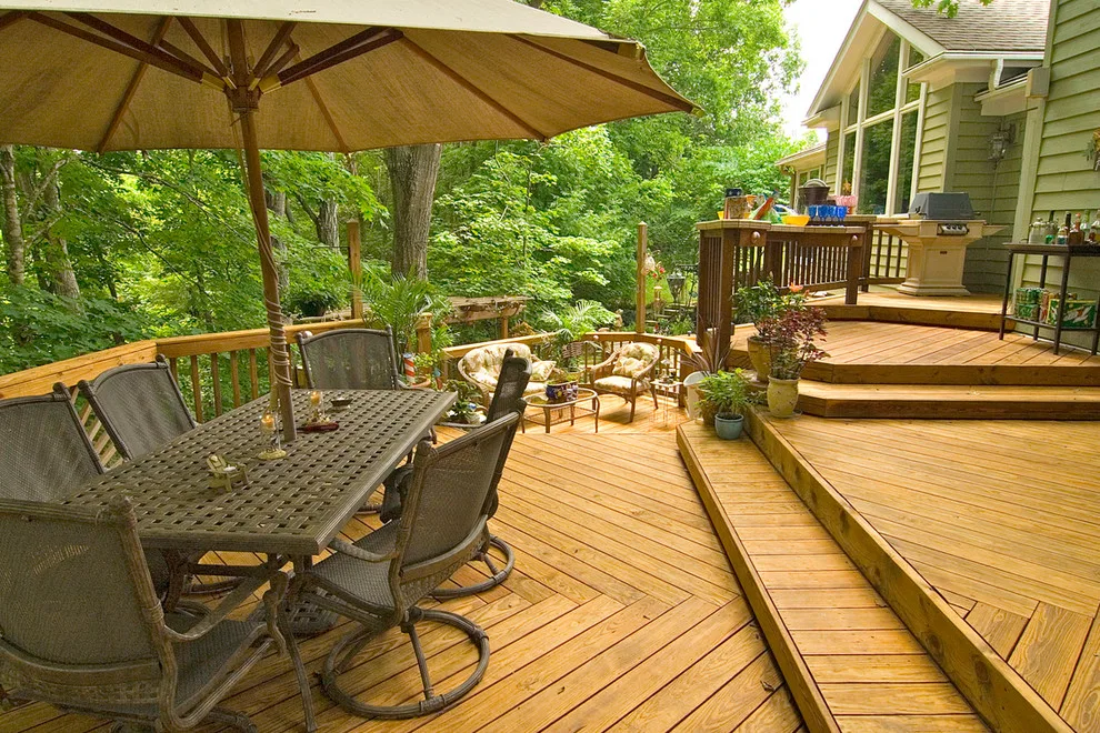 American Deck & Sunroom Co. - Photo 10