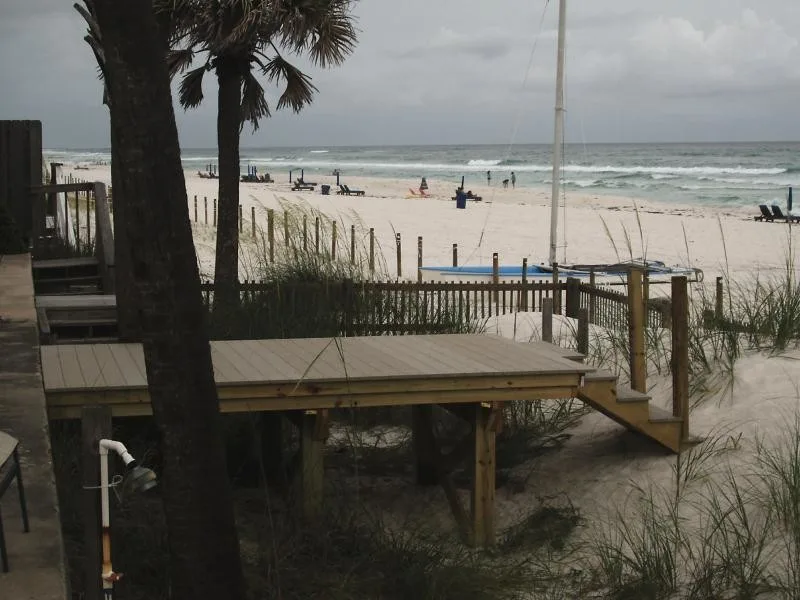 Signature Decks & Fences - Photo 5