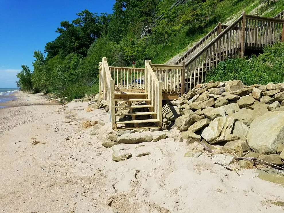 Duneside Decks by Lakeshore Custom Outdoors, LLC. - Photo 27