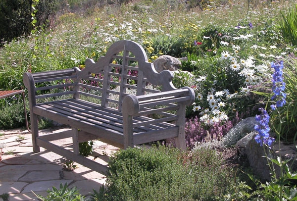 Relaxing Garden Area by SHC Nursery & Landscape Co - Photo 3