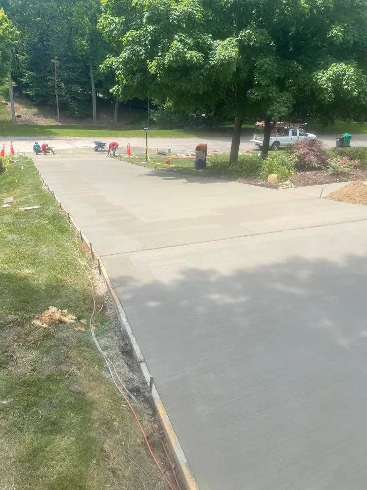 Entranceway by Rj Brothers Cement LLC - Photo 5