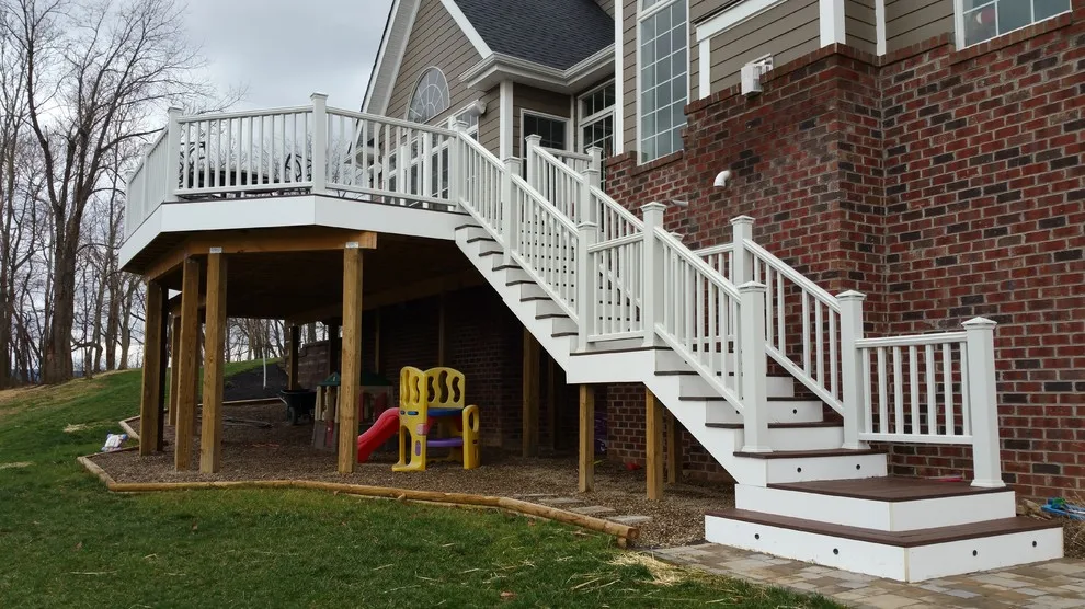 Family-Oriented Deck by SelectDecks - Photo 3