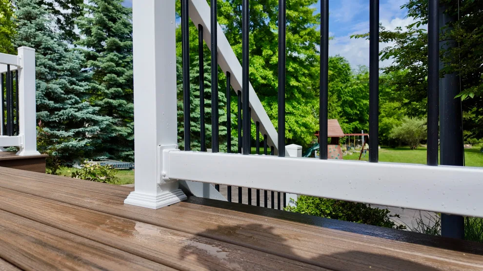 Family-Oriented Outdoor Getaway: DreamDecks' Flexible Design by DreamDecks Ohio - Photo 6