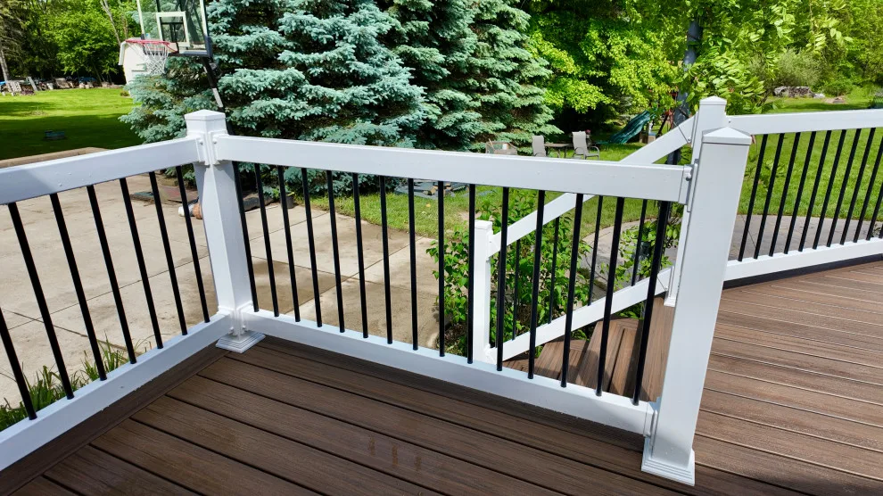 Family-Oriented Outdoor Getaway: DreamDecks' Flexible Design by DreamDecks Ohio - Photo 3