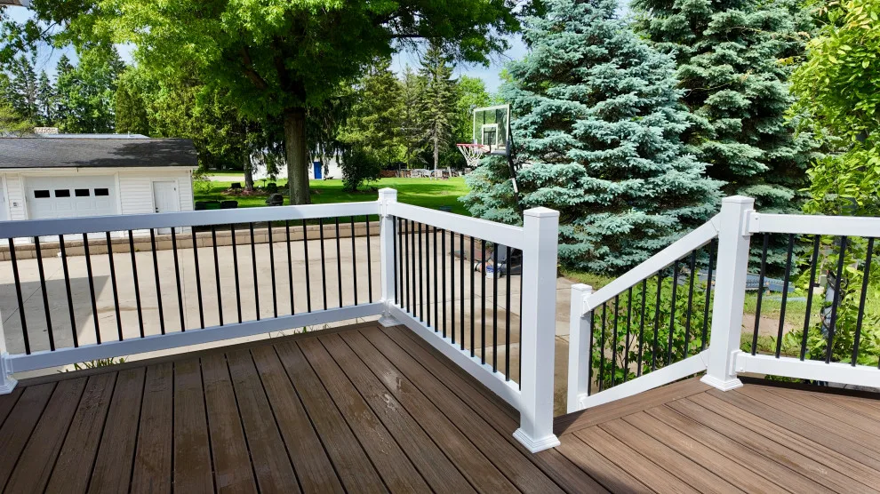 Family-Oriented Outdoor Getaway: DreamDecks' Flexible Design by DreamDecks Ohio - Photo 10