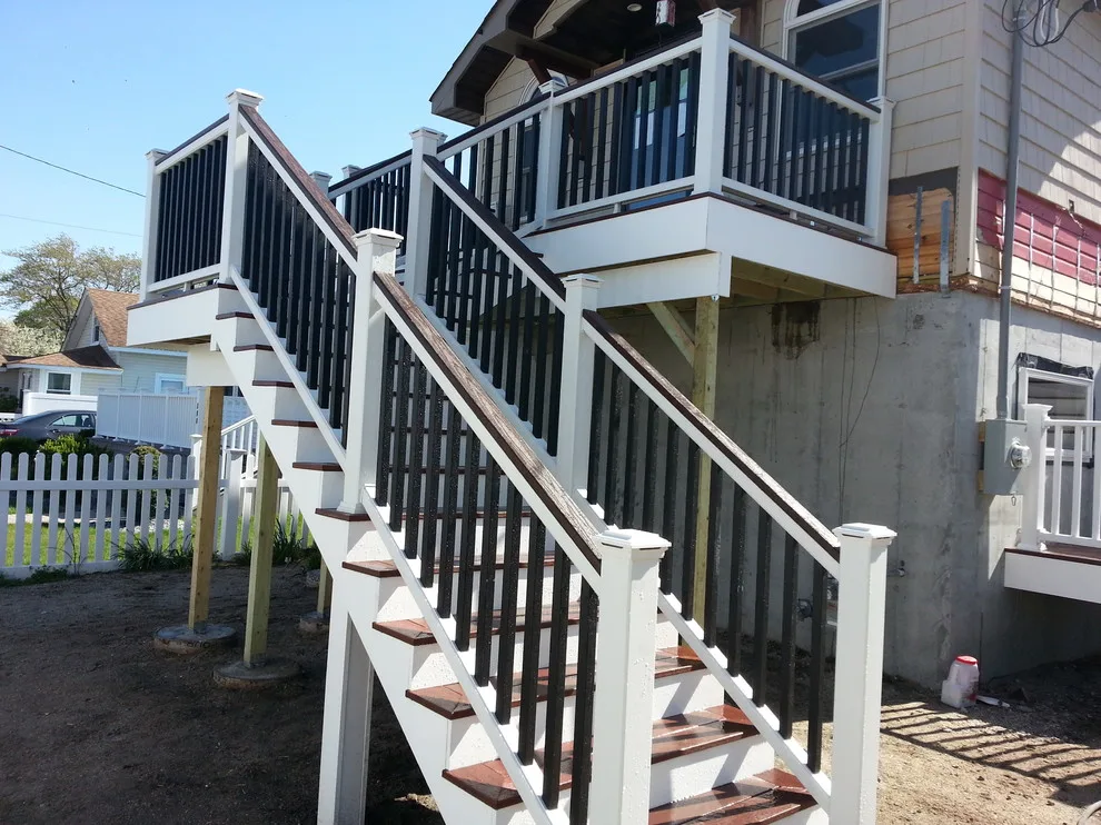 The Deck Guy - Photo 11