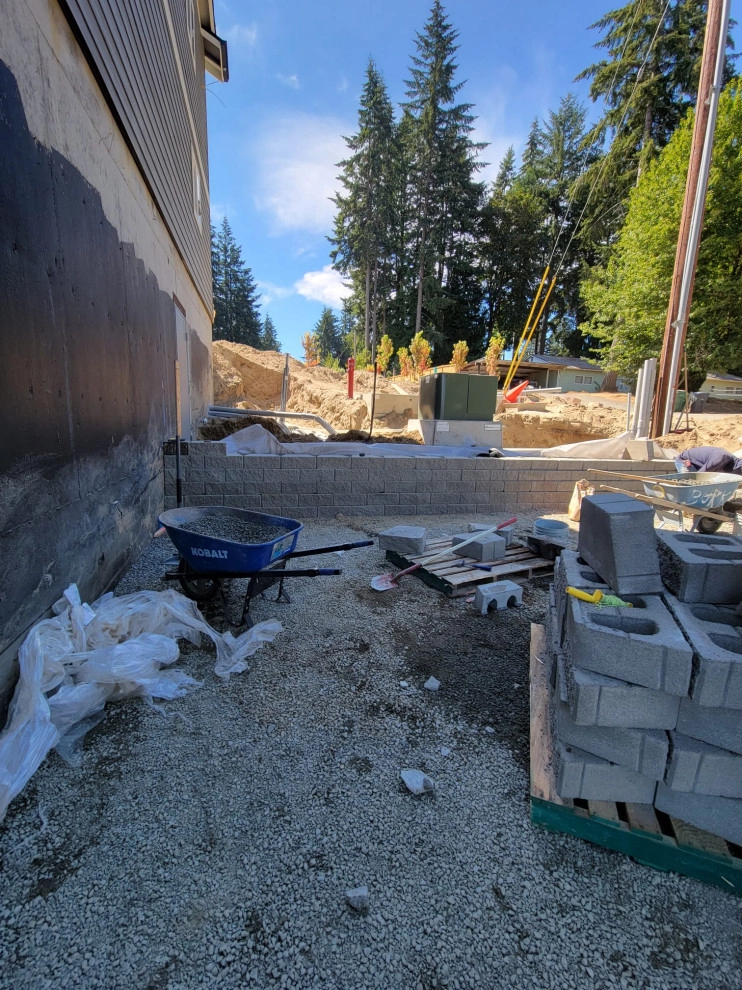 Block Wall by Mendoza Landscaping LLC - Photo 4