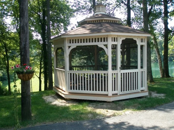 Outdoor Living Inc - Photo 4