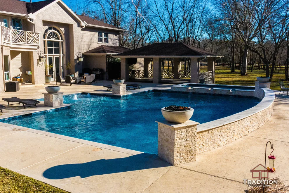 Richmond, TX Grand Pool and Spa by Tradition Outdoor Living - Photo 5