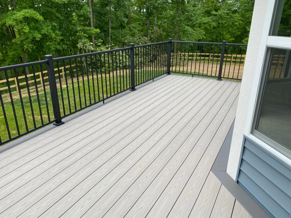 Deck with Steps for Heil by Comfort Zones By Design LLC - Photo 12