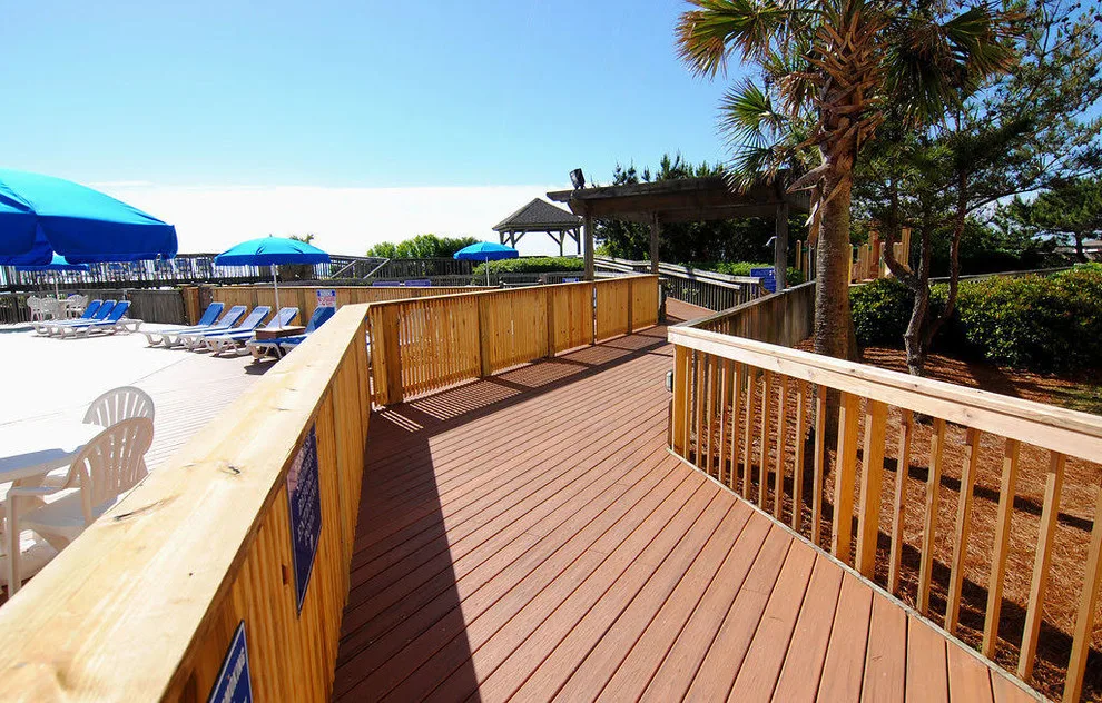 Wrightsville Beach Holiday Inn by Deck Daddy's - Photo 6