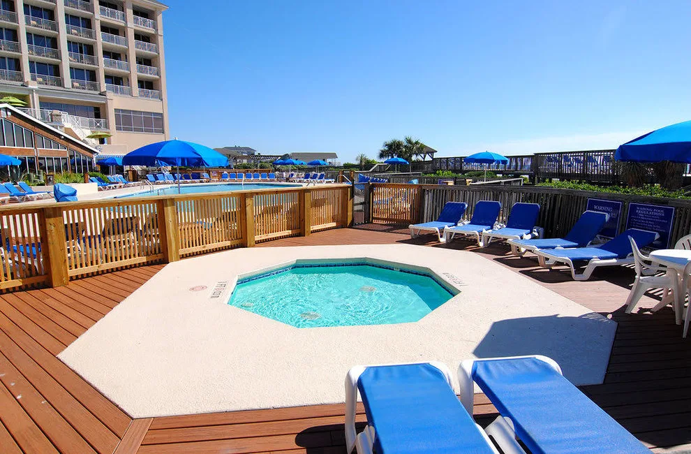 Wrightsville Beach Holiday Inn by Deck Daddy's - Photo 18