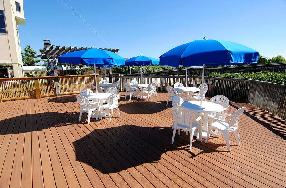 Wrightsville Beach Holiday Inn by Deck Daddy's - Photo 4