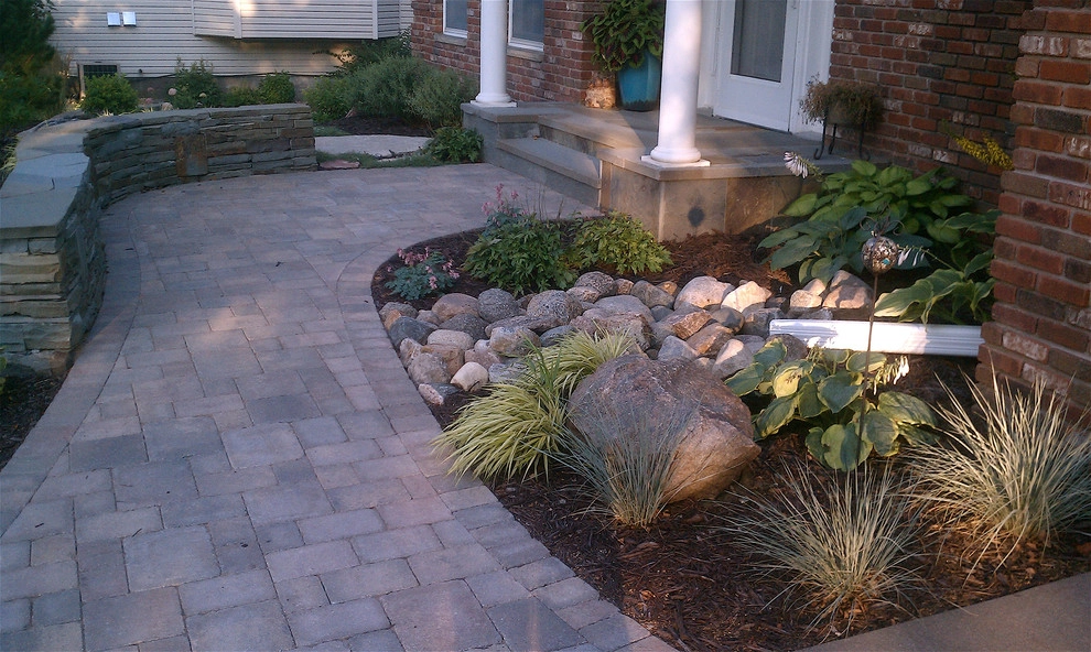 Urban Backyard Pool by Signature Patio & Landscape Co. - Photo 7