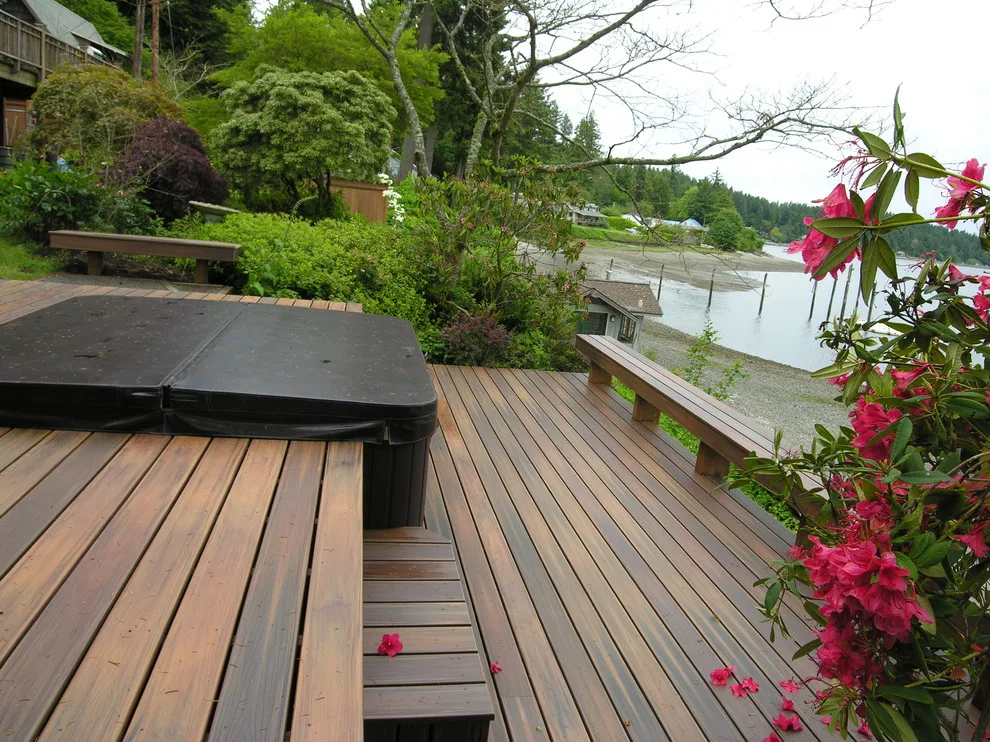 Heated Tub Display by Deck Builders Inc - Photo 4