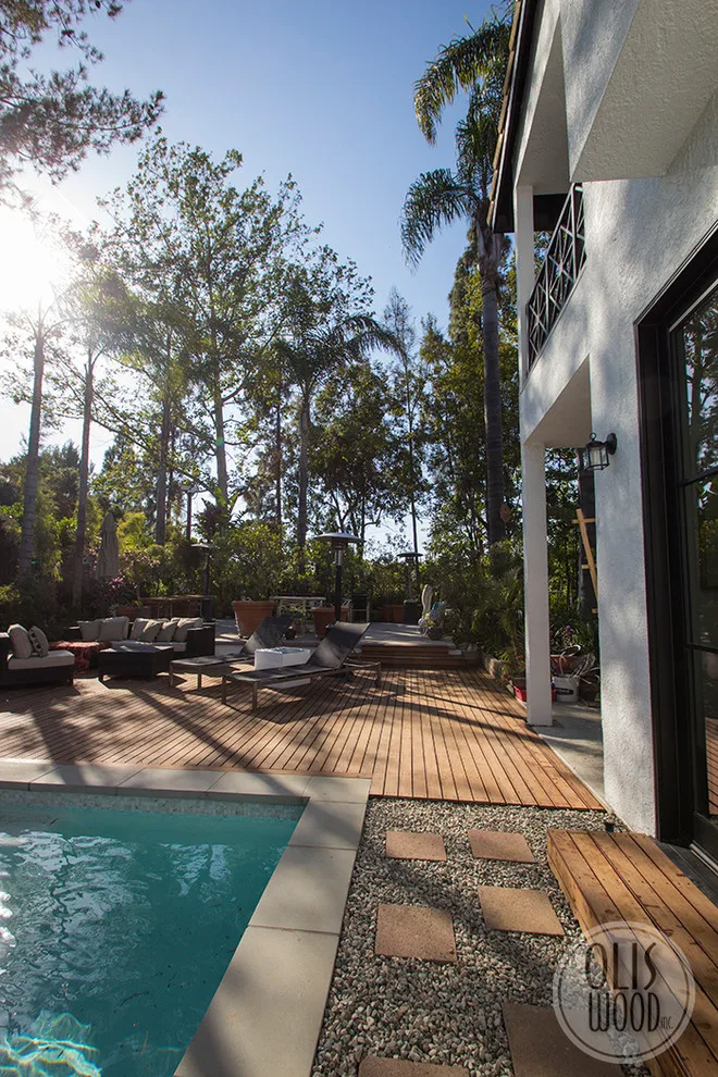 IPE Decking Featuring Integrated Steps by Olis Wood Inc. - Photo 27