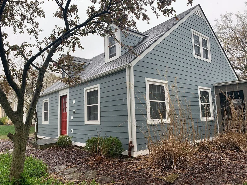 James Hardie Cedarmill Lap Siding with White Trim by Ohio Exteriors - Photo 3