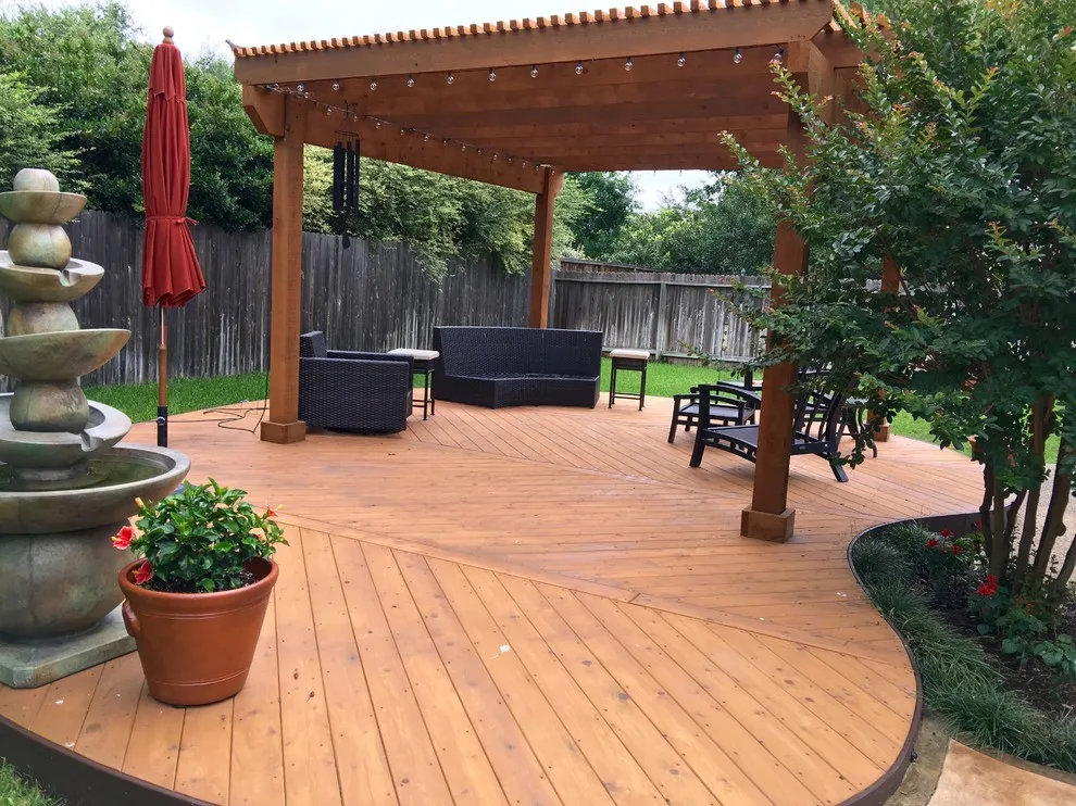 Arbor with kidney bean-shaped deck - San Antonio, TX by Diamond Decks - Photo 2