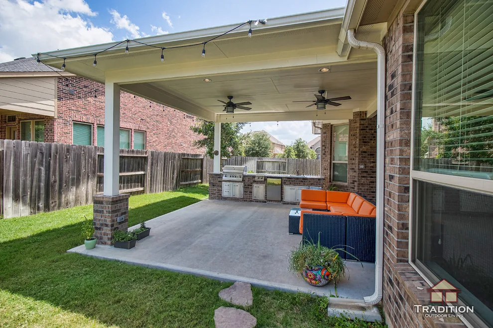 Katy, TX Kitchen and Enclosed Patio by Tradition Outdoor Living - Photo 2
