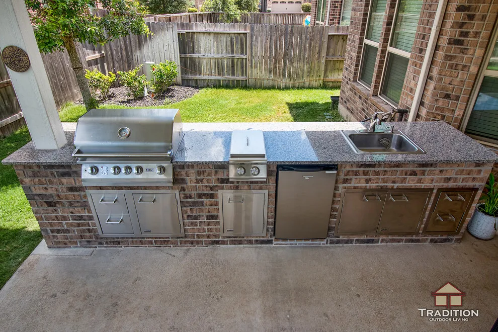 Katy, TX Kitchen and Enclosed Patio by Tradition Outdoor Living - Photo 4