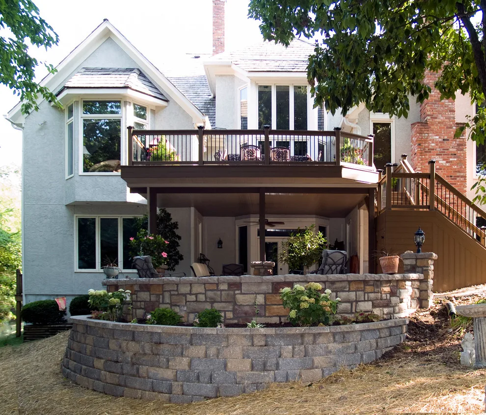 Kopp - Evergrain Composite Deck in Leawood, KS by Moonlight Decks LLC - Photo 3