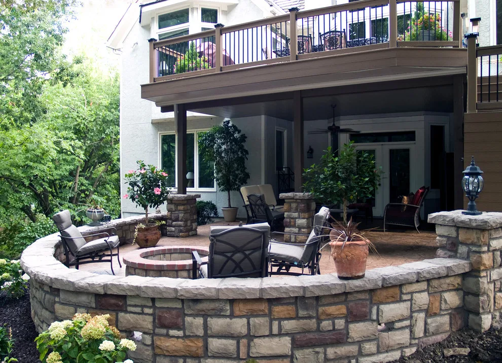 Kopp - Evergrain Composite Deck in Leawood, KS by Moonlight Decks LLC - Photo 6