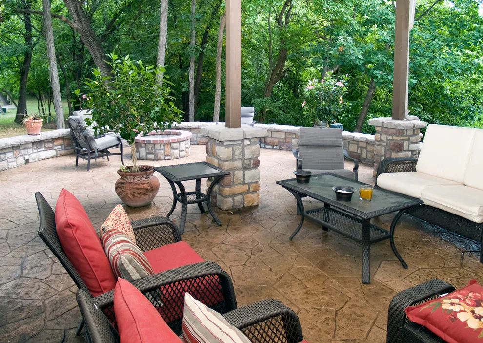 Kopp - Evergrain Composite Deck in Leawood, KS by Moonlight Decks LLC - Photo 9