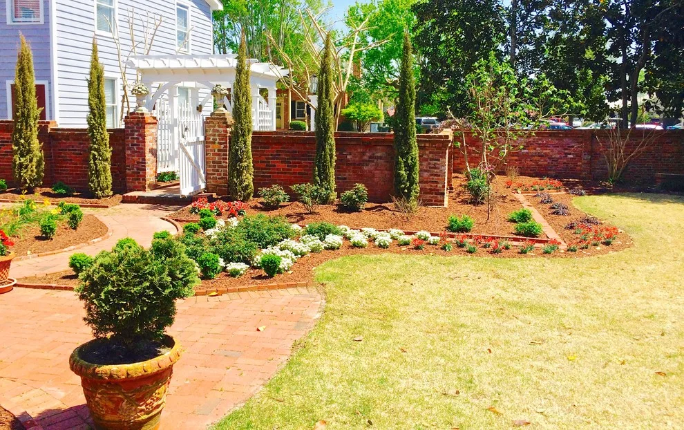 Garden Design by Earth Wood Fire Landscape - Photo 2
