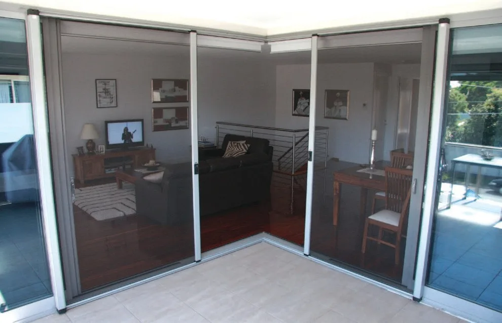 Specter Expansive Manual Pull-Down Wall Systems by ScreenWarehouse USA - Photo 2
